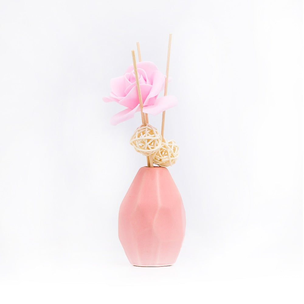 Fragrance diffuser with Pink/White Rose